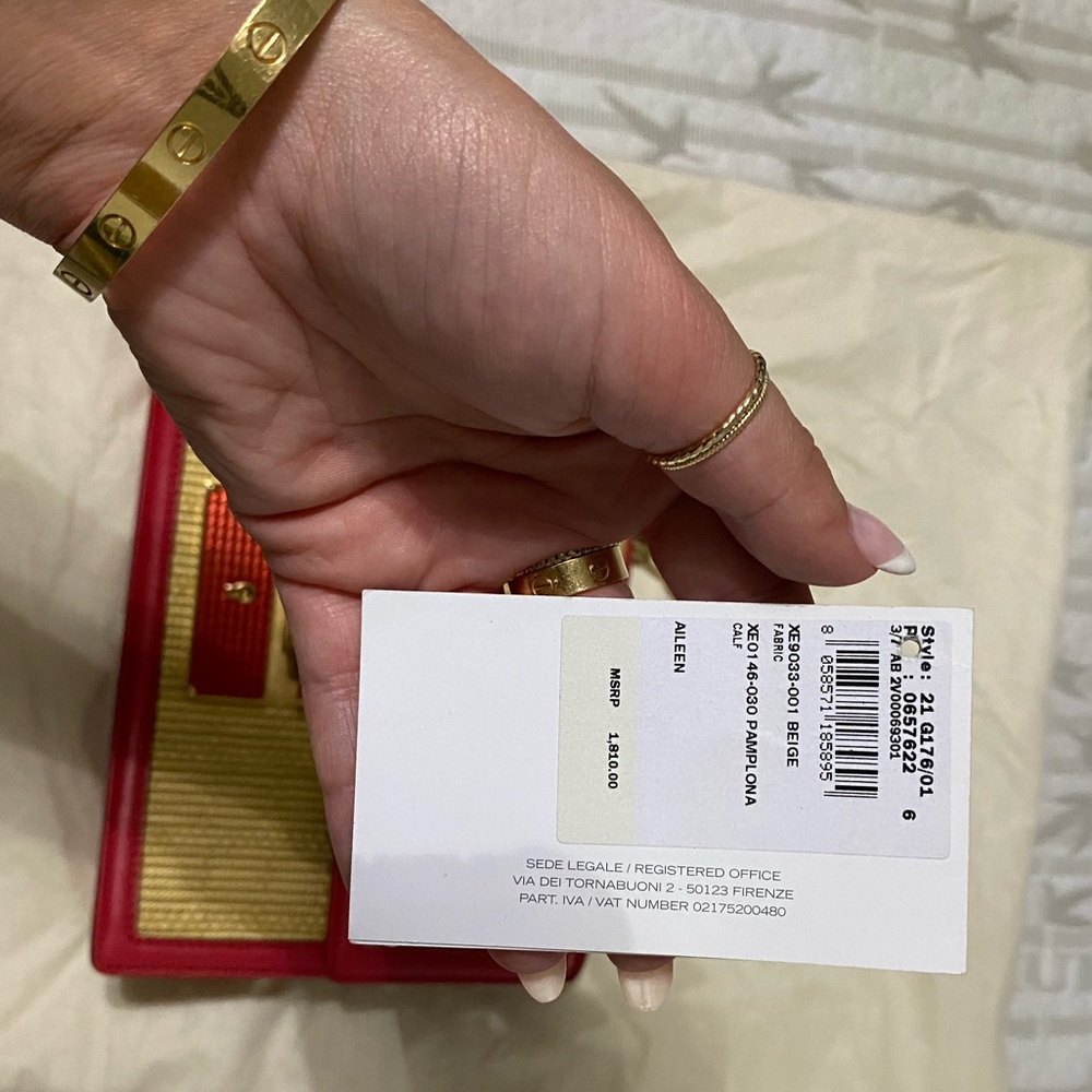SALVATORE FERRAGAMO - Picture 7 of 16